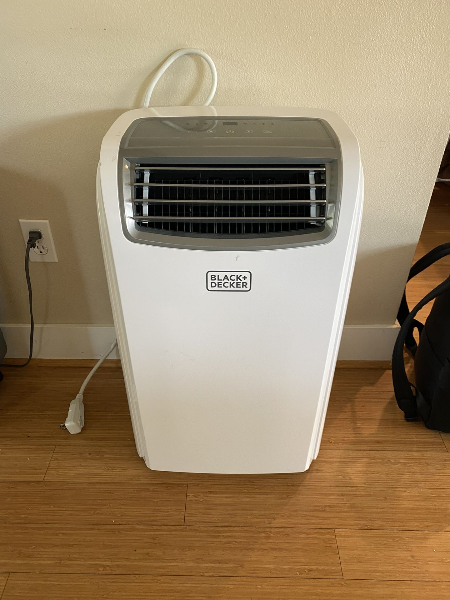 Portable Air Conditioner - Black and Decker 3 in 1, 14,000 BTU