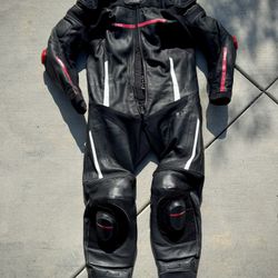 Sedici Suit
