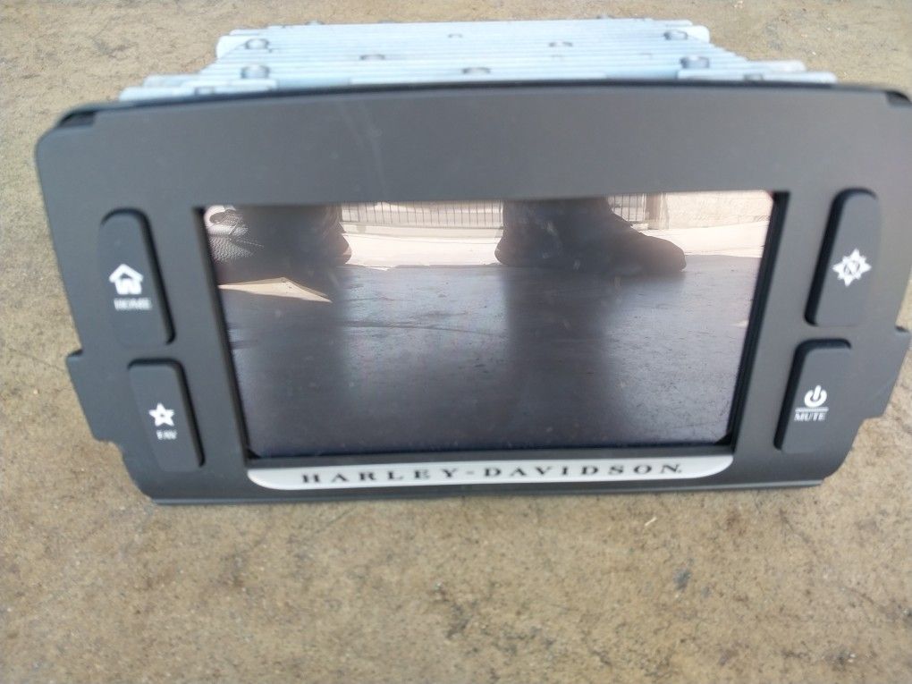 Radio for a 2014 Harley davidson $350