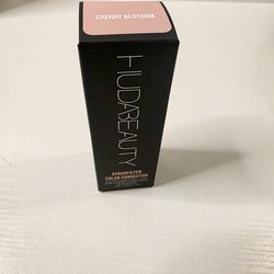 Huda Beauty Color Corrector Cherry Blossom