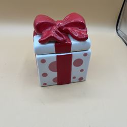 Present Red Bow Candle Holder