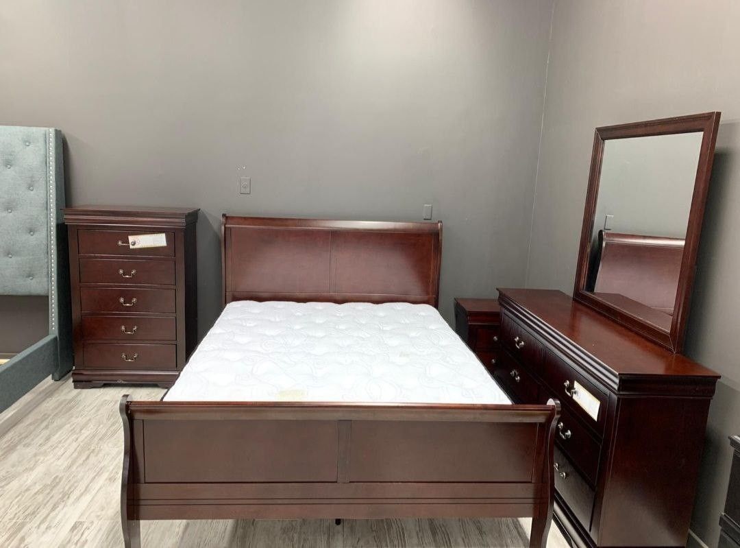 Louis Philip Cherry Sleigh Bedroom Set