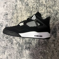 Jordan 4 White Thunder Size 10 Men’s 