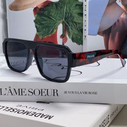Men's Sun Realm, a must-have for travel