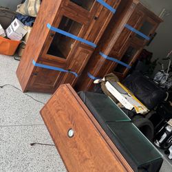 Solid Wood Entertainment Hutch 