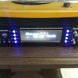 Pyle p3301bat BLUTOOTH 3000 Watt Hybrid Pre Amplifier