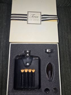 Golf flask set