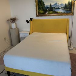 Full Size Bed With Matress