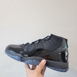 Jordan 11 Retro 
"Gamma Blue (2025)"

