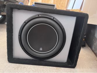12” JL Audio W6 Subwoofer W/ 800.1 Kicker Amp