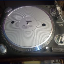 (2) Numark TTX Turntables, Magnetic Drive