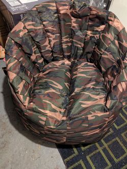 Camaflage bean bag chair