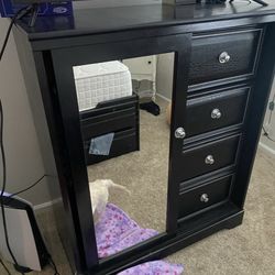 Double Sided Dresser