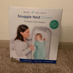 Baby Delight - Snuggle Neat Dream Portable Infant Sleeper