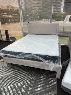 New Queen Pink Bed - Bed Frame + Mattress