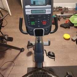 Nautilus r614 recumbent bike for best sale sale