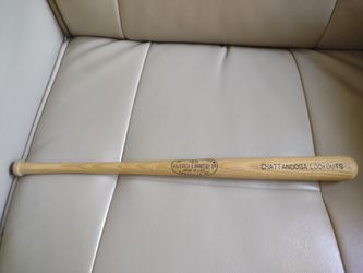 Chattanooga Lookouts Souvenir Bat