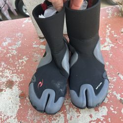 Rip Curl Men’s Size 7 Surf Boots 