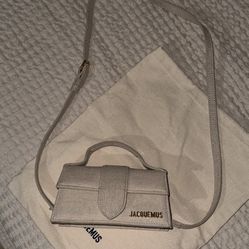 JACQUEMUS LE BAMBINO
