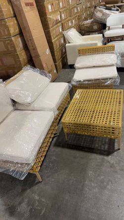 4-piece yellow and beige patio set $ 139
