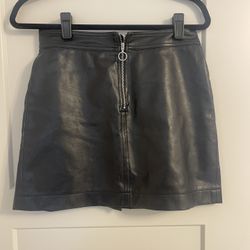 Size 6 Wilfred Leather Skirt