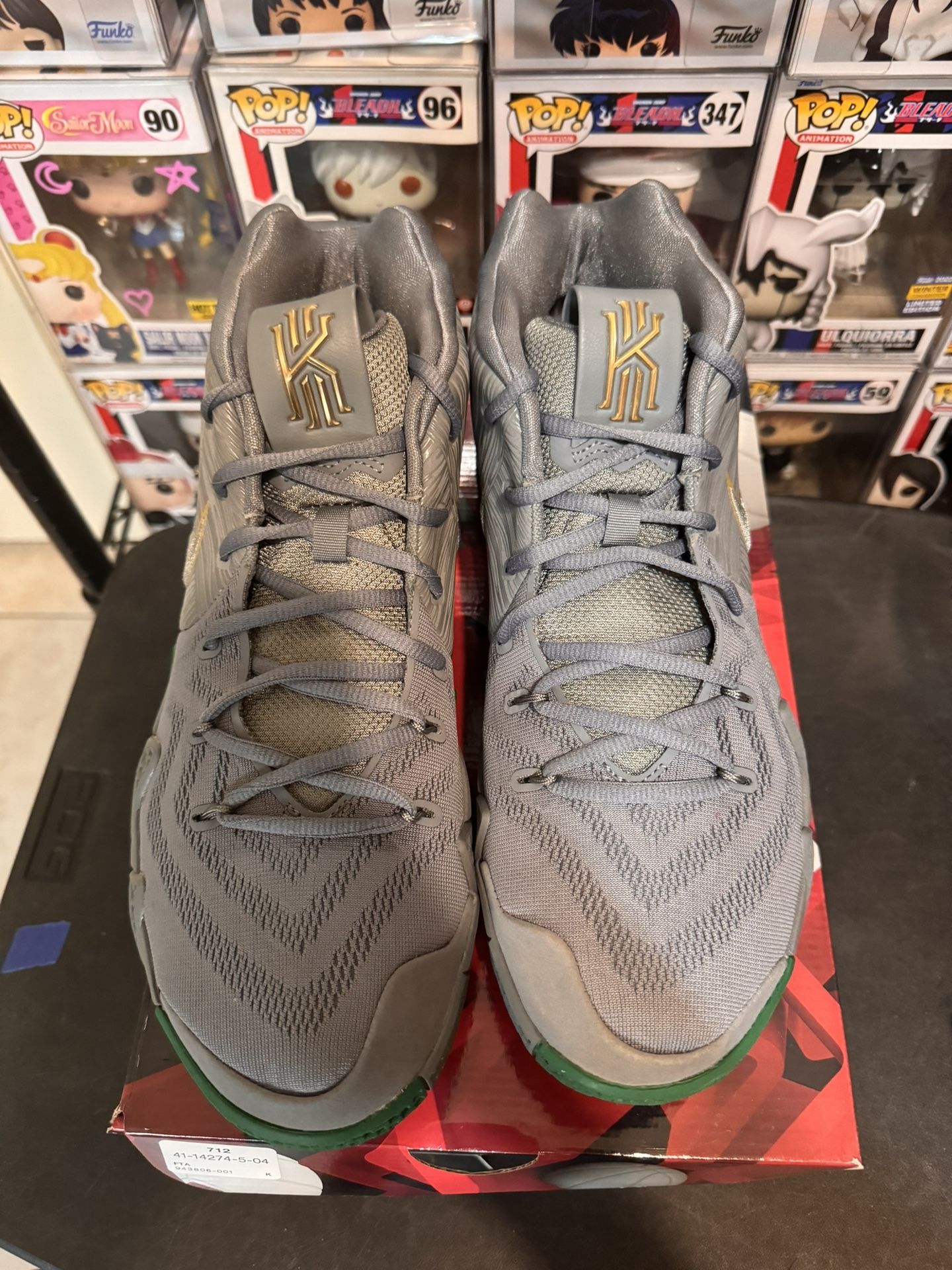 Nike Kyrie Nike PG Size 12 Basketball Shoes