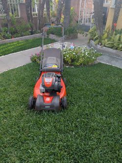 Lawnmower lawn mower