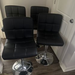 4 Barstool Set Black with Chrome Bottom