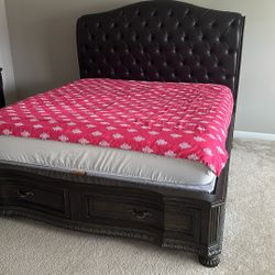Master Bed King Size With Mattress & Dresser