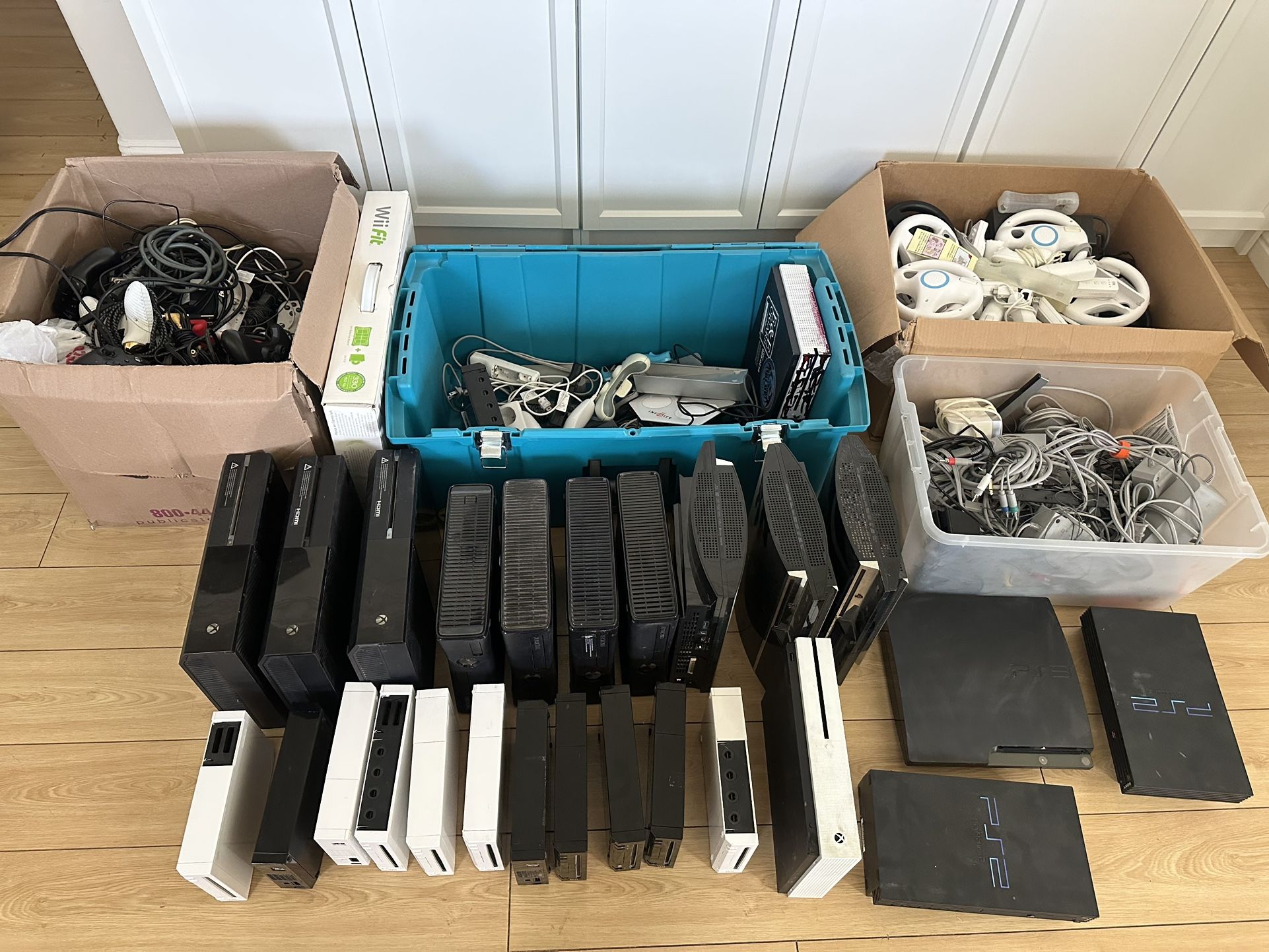 Video Game Collection Lot PlayStation Xbox Nintendo