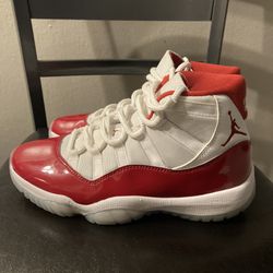 Jordan 11 Cherry Size 9