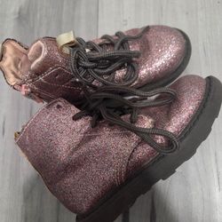 Girl boots