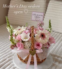 Mother day basket 50$