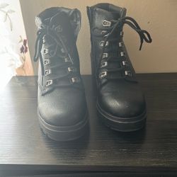 Boot Heels 