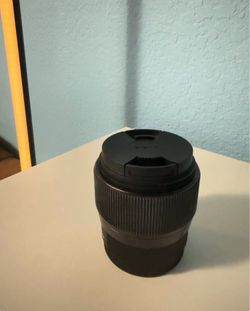 Sigma 30mm f/1.4 lens for Canon EF-M mount