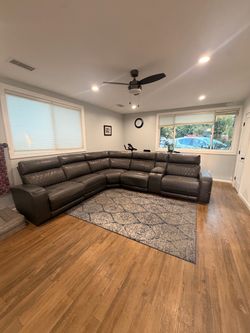 Free sectional