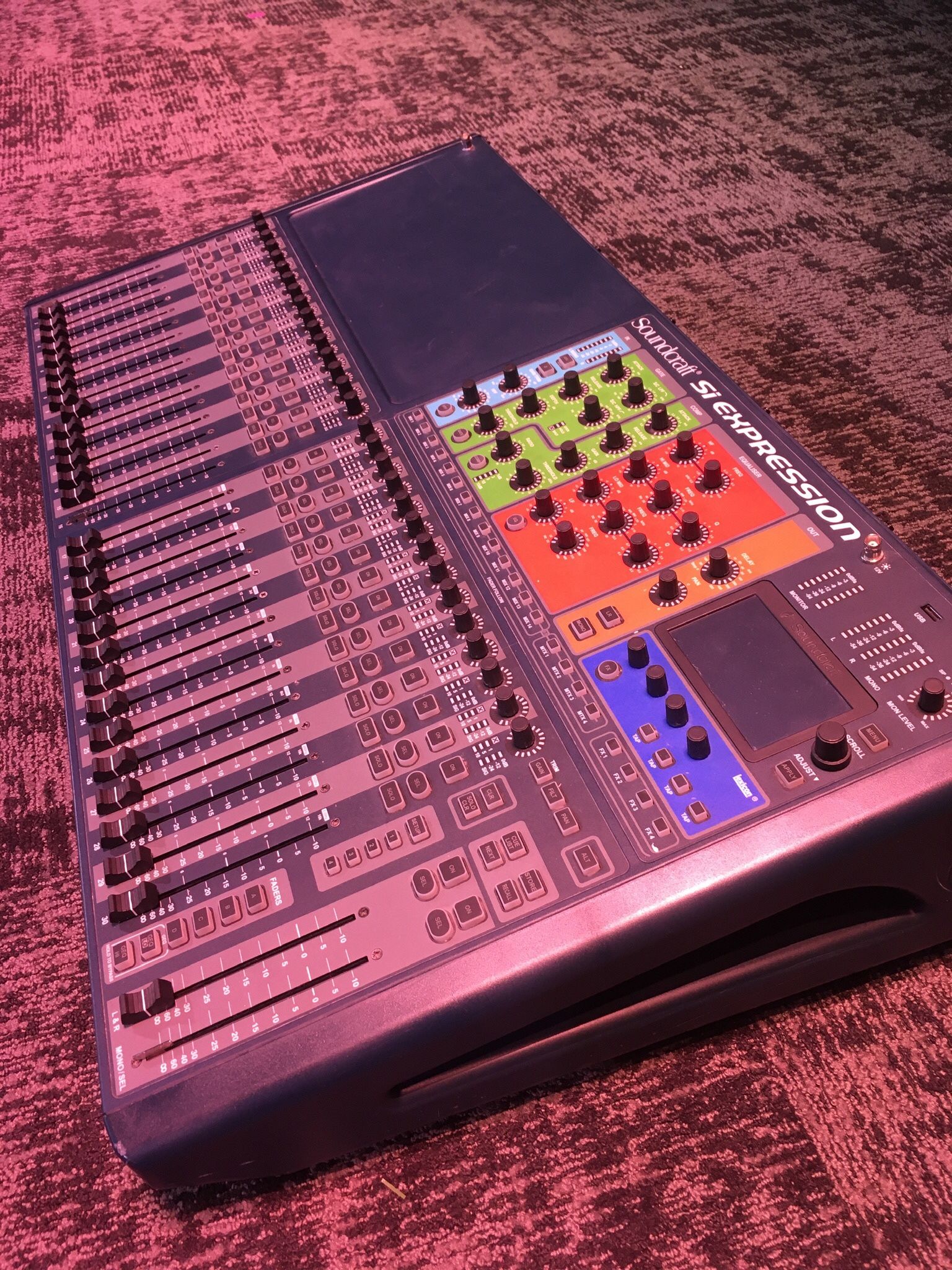 Soundcraft SI Expression 3 + Stage Box
