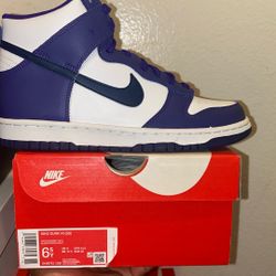 Nike Dunk High Grade School Size 6.5Y