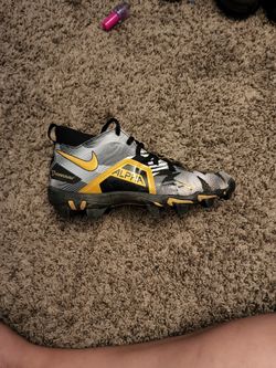 Football Clears Nike Youth 5.5