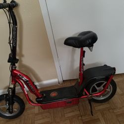 SCHWINN S-650 24V 650 Watt Electric Scooter
