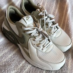 Nike Air Max Excee - Men’s 8.5 (Light Bone/Olive)