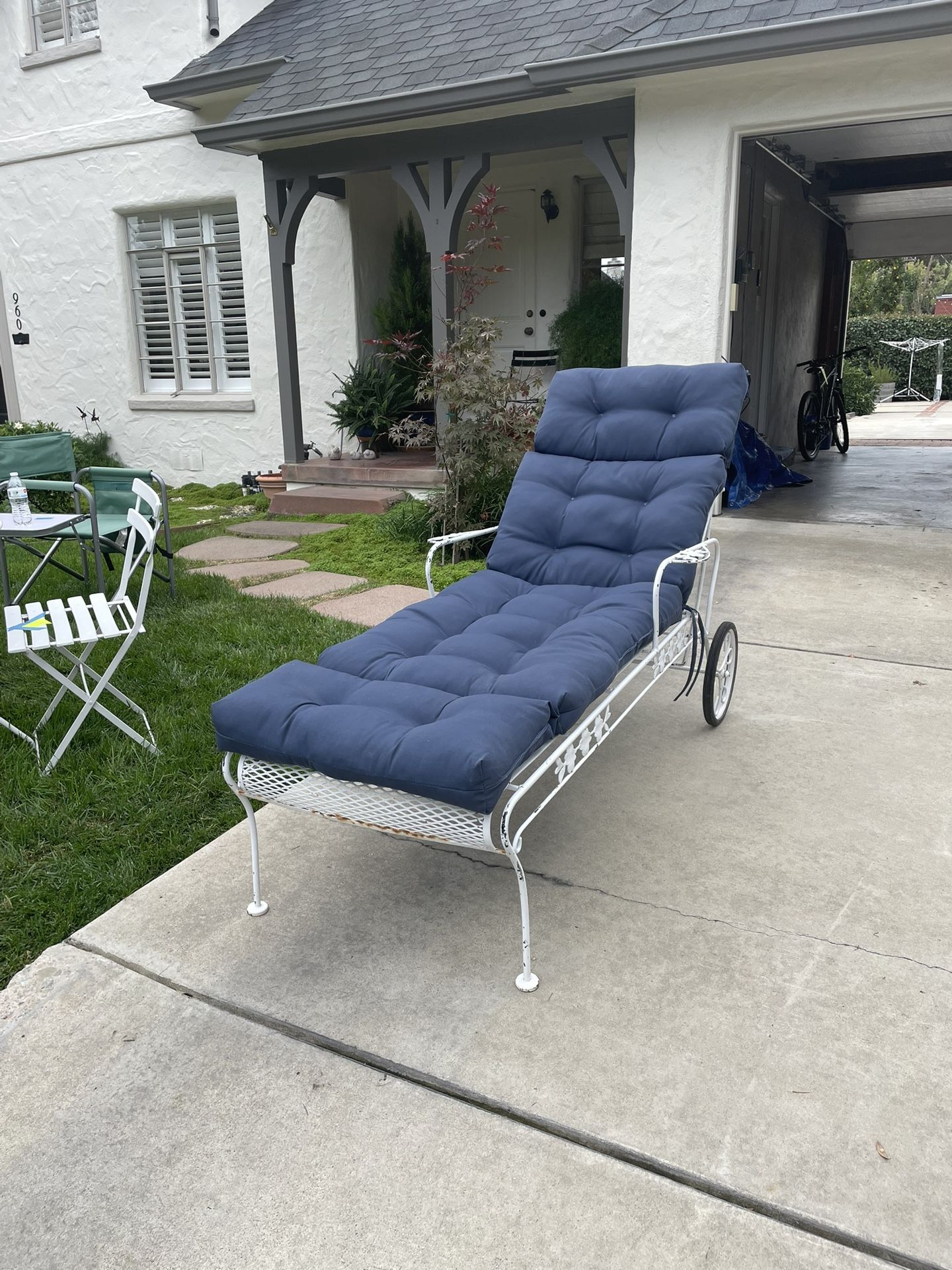 Outdoor Lounger
