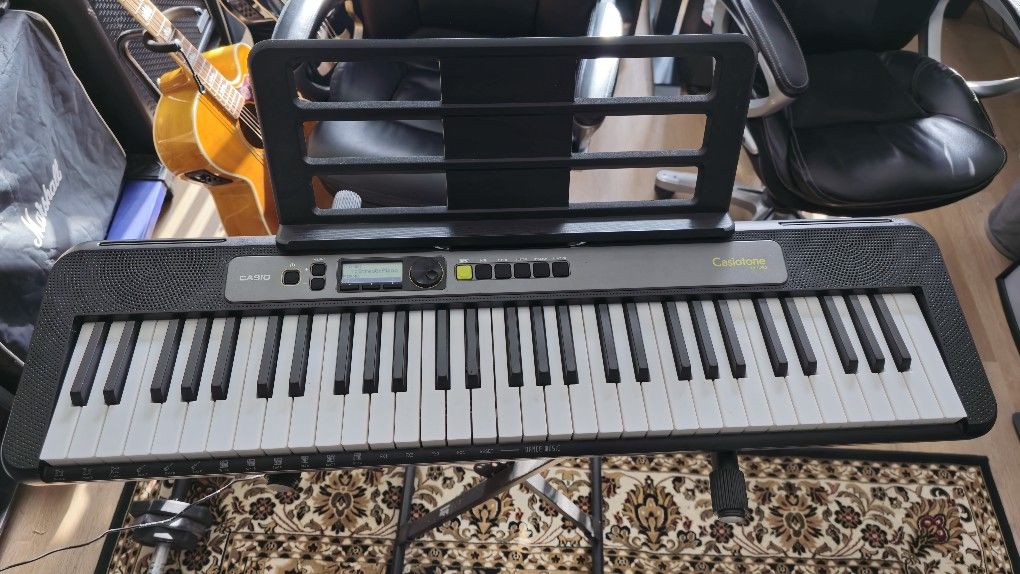 Casio LK-S250 Casiotone Keyboard