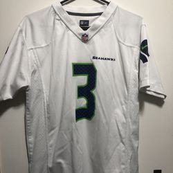 NFL Nike Seattle Seahawks Russell Wilson #3 Jersey Youth Boy's White Size XL is good condition, there is no stains, marked or ripped on this beautiful