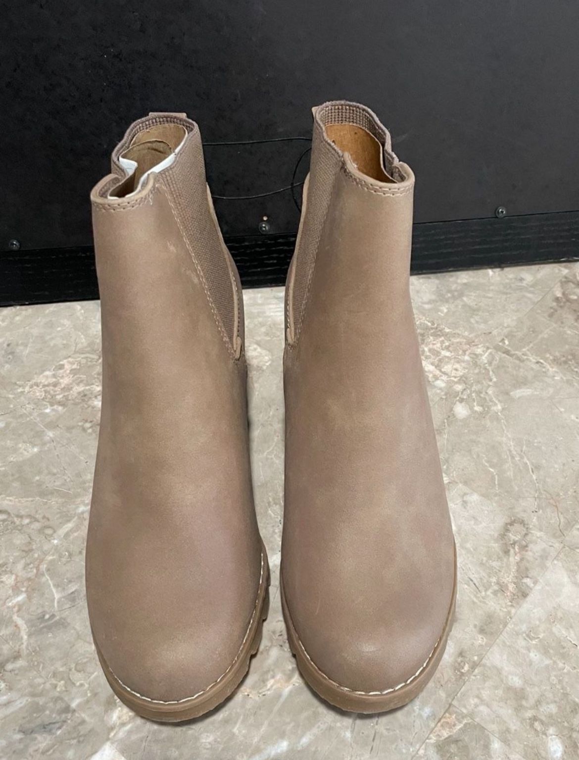 Women’s Wedge Boots Size 7