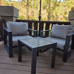 Sunbrella 2 Chairs And Table