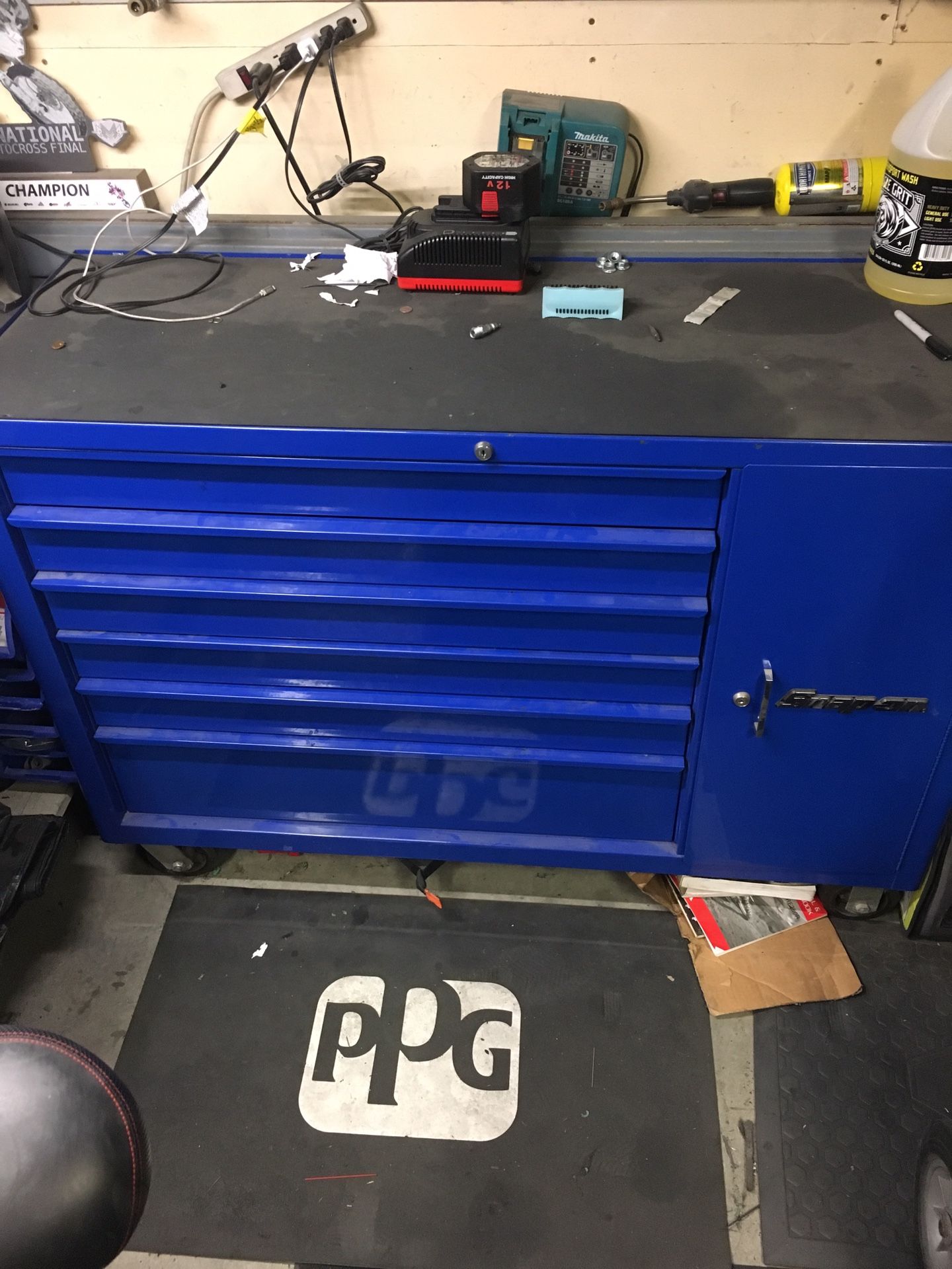 Snap on tool box