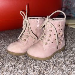 5C Pink Boots 