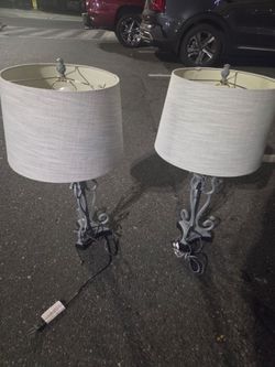 2 lamps