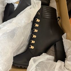 JustFab Women Black boots
